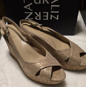 Elegant Gold Peep-Toe Wedge Sandals